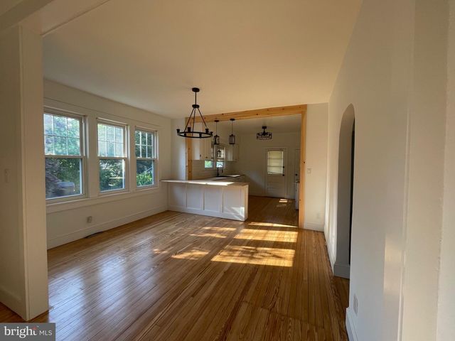 1372 E WALNUT RD, Vineland, NJ 08361