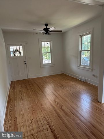 1372 E WALNUT RD, Vineland, NJ 08361