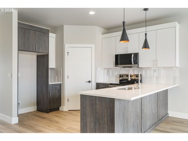 744 Se 34th St, Battle Ground, WA 98604