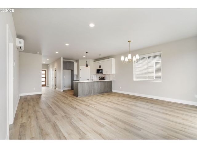 744 Se 34th St, Battle Ground, WA 98604