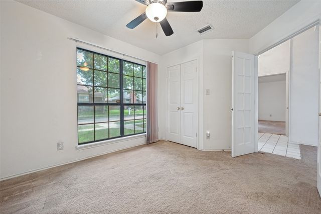 987 Downey Drive, Lewisville, TX 75067