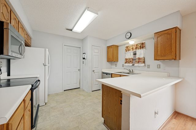 987 Downey Drive, Lewisville, TX 75067