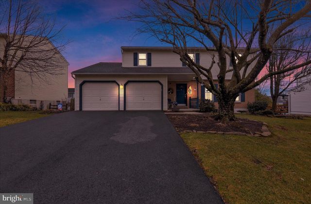 1860 S MOUNTAIN DR, Reading, PA 19608