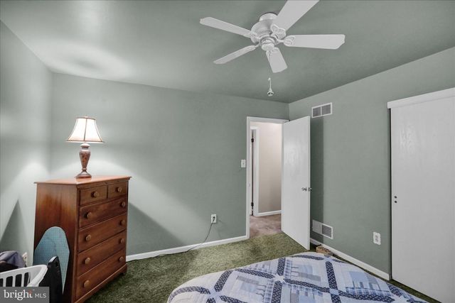 1860 S MOUNTAIN DR, Reading, PA 19608