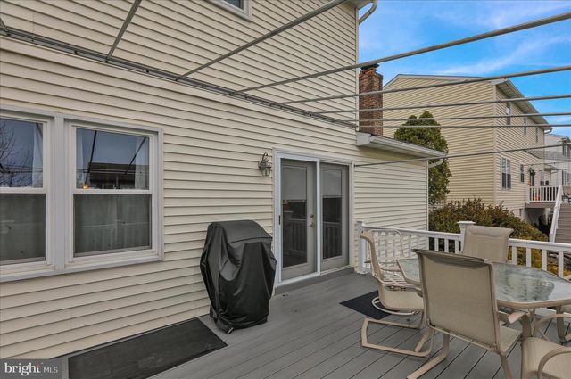 1860 S MOUNTAIN DR, Reading, PA 19608