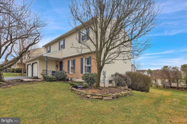 1860 S MOUNTAIN DR, Reading, PA 19608