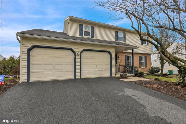 1860 S MOUNTAIN DR, Reading, PA 19608