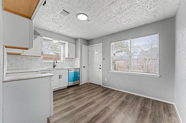 3218 Wuthering Heights Drive, Houston, TX 77045