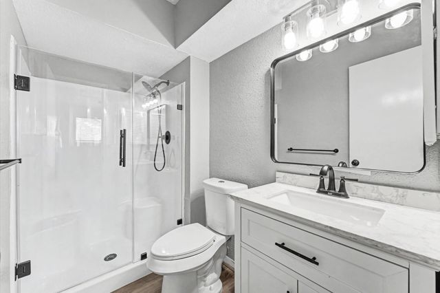 3218 Wuthering Heights Drive, Houston, TX 77045