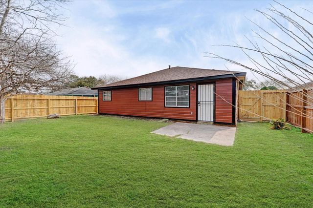 3218 Wuthering Heights Drive, Houston, TX 77045