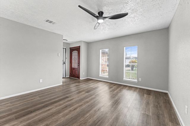 3218 Wuthering Heights Drive, Houston, TX 77045