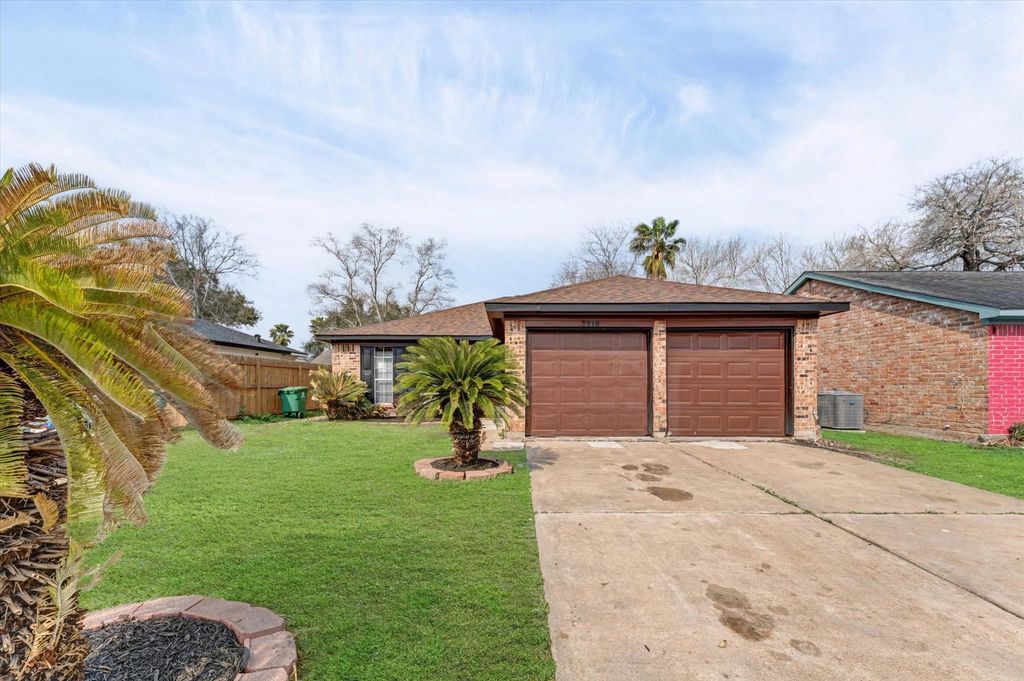 3218 Wuthering Heights Drive, Houston, TX 77045