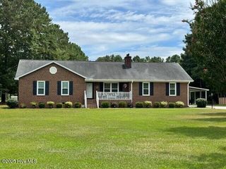 1674 Mclawhorn Farm Road, Greenville, NC 27858