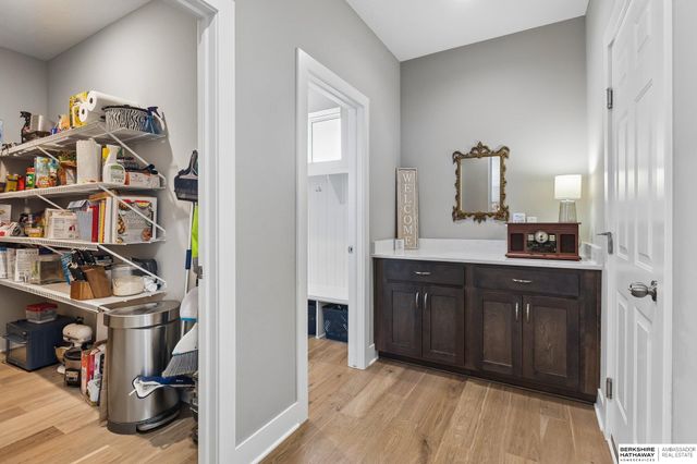 12121 S 209 Avenue, Gretna, NE 68028
