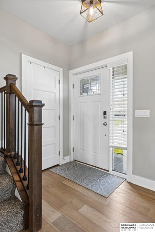 12121 S 209 Avenue, Gretna, NE 68028