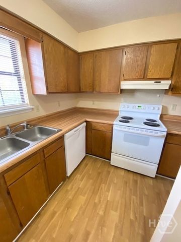 16 Cobbler Court, Savannah, GA 31419