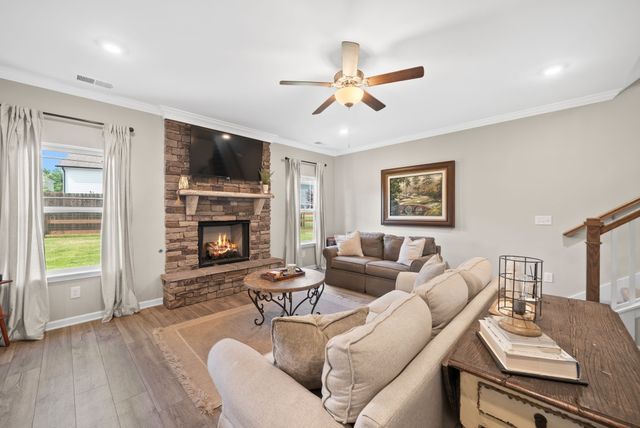 2016 Ambie Way, Fairview, TN 37062