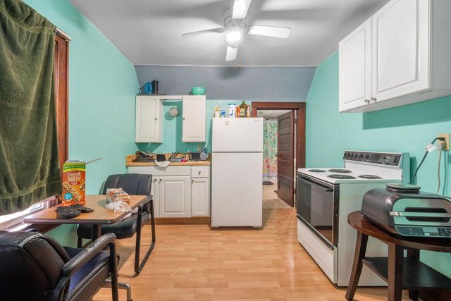 1047 W Washington STREET, West Bend, WI 53095