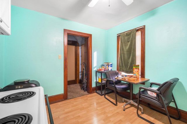 1047 W Washington STREET, West Bend, WI 53095