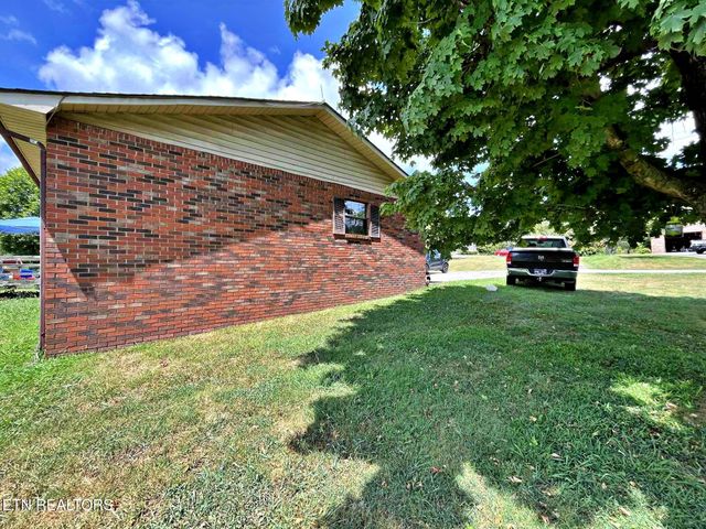 276 Old Highway 11, Sweetwater, TN 37874