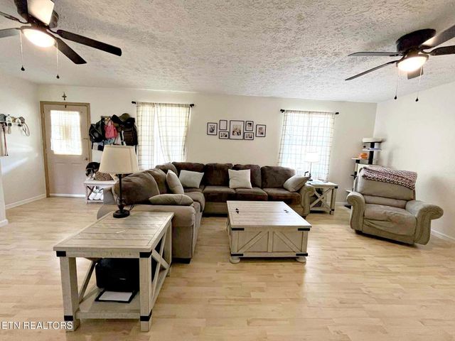 276 Old Highway 11, Sweetwater, TN 37874