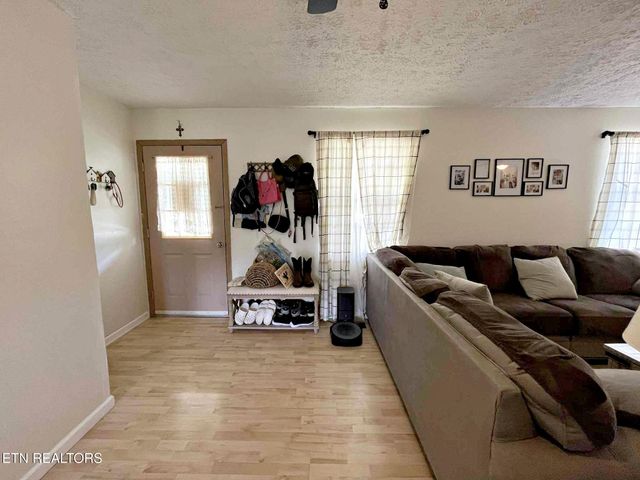 276 Old Highway 11, Sweetwater, TN 37874