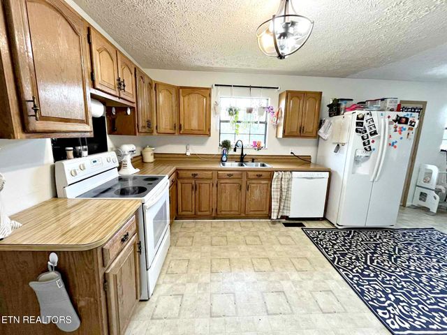 276 Old Highway 11, Sweetwater, TN 37874