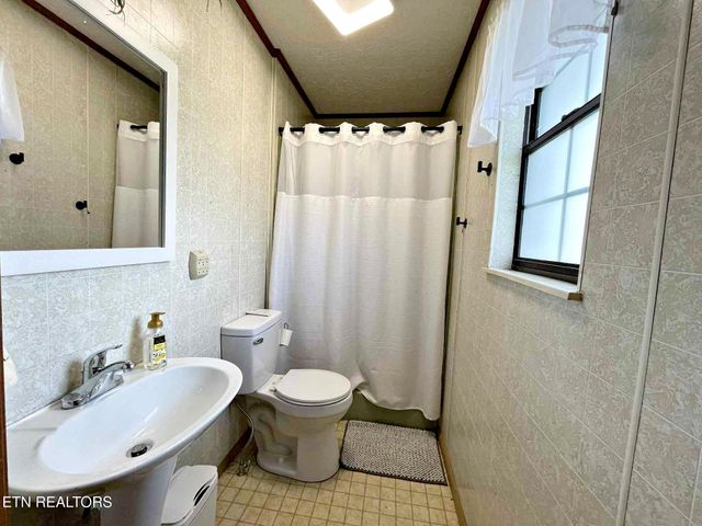 276 Old Highway 11, Sweetwater, TN 37874