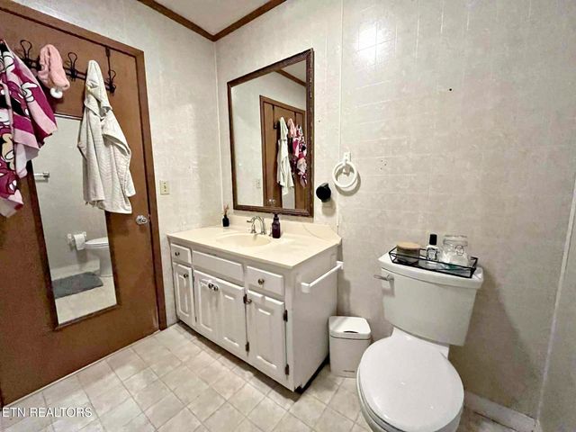 276 Old Highway 11, Sweetwater, TN 37874