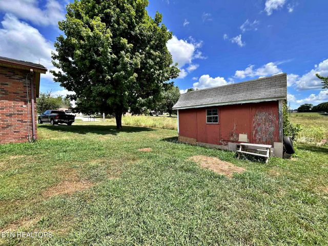 276 Old Highway 11, Sweetwater, TN 37874