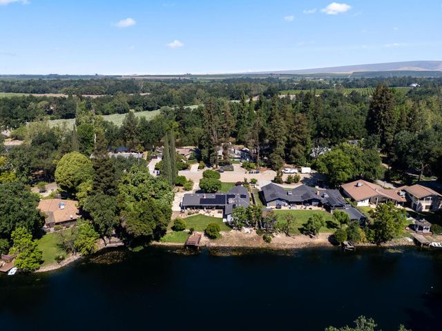 232 Trout Lake Drive, Sanger, CA 93657