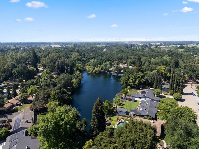 232 Trout Lake Drive, Sanger, CA 93657