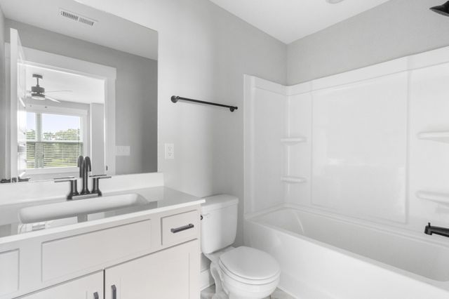 306 Jonathan Wade Circle, Clarksville, TN 37043