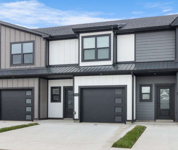 306 Jonathan Wade Circle, Clarksville, TN 37043