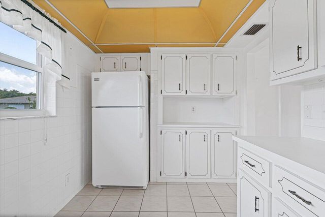 121 MOCKINGBIRD Lane, Delray Beach, FL 33445
