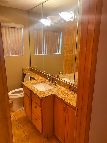 200 E 87th Street 1, Chicago, IL 60619