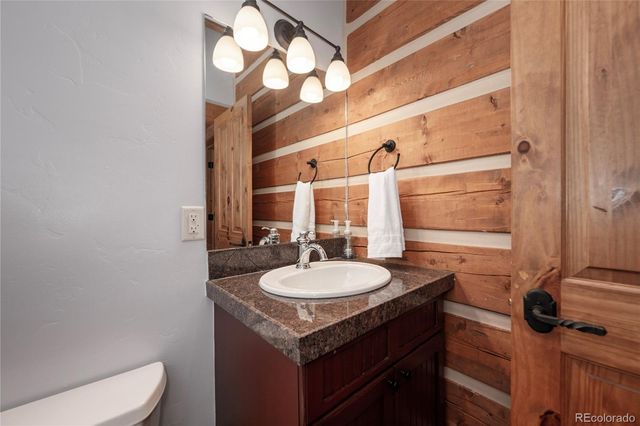 220 Thompson Road, Granby, CO 80446