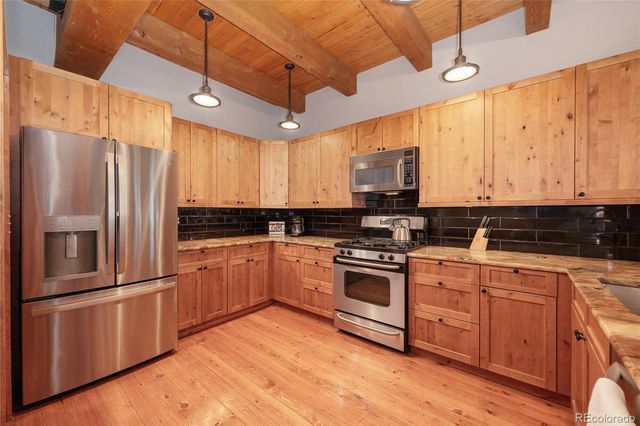 220 Thompson Road, Granby, CO 80446