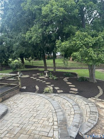 8801 Thornton Heath Dr, Chesterfield, VA 23832