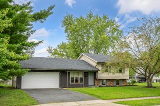 5293 Williamsburg Circle, Hilliard, OH 43026
