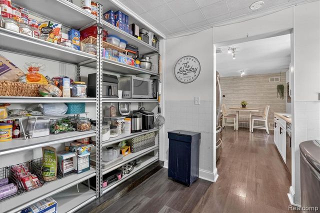 2614 Penna Drive, West Bloomfield, MI 48324