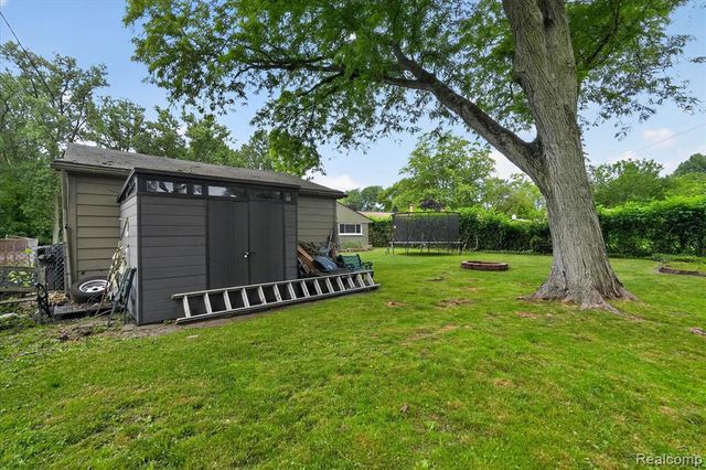 2614 Penna Drive, West Bloomfield, MI 48324