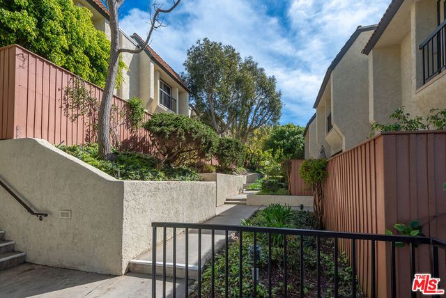 11260 Overland Avenue 25G, Culver City, CA 90230