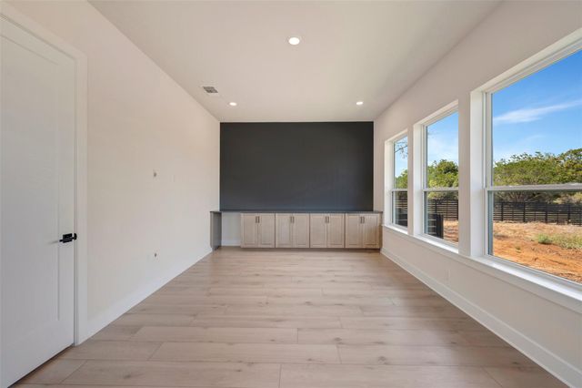 104 Rees Landing RD, Spicewood, TX 78669