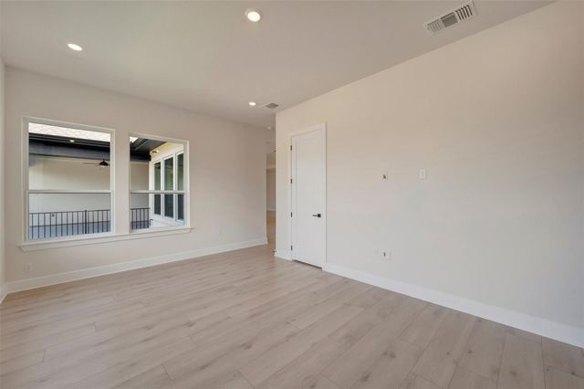 104 Rees Landing RD, Spicewood, TX 78669