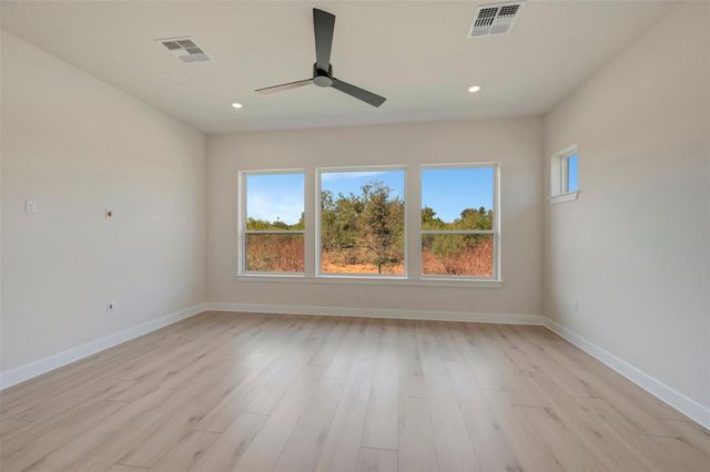 104 Rees Landing RD, Spicewood, TX 78669