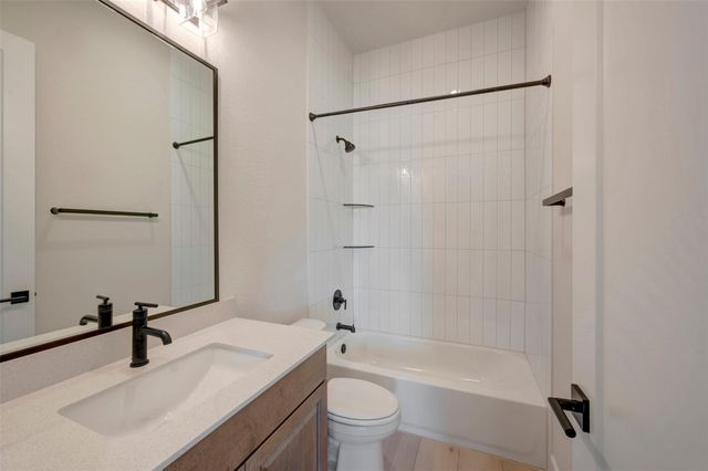 104 Rees Landing RD, Spicewood, TX 78669