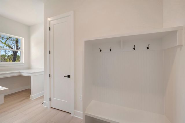 104 Rees Landing RD, Spicewood, TX 78669