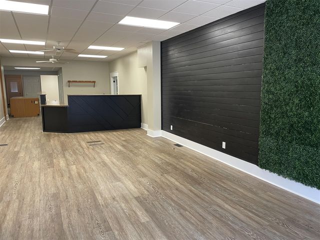 163 S Main Street, Leslie, MI 49251