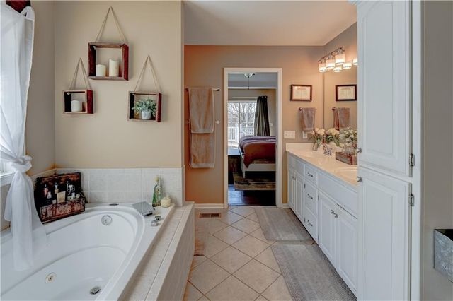 15955 NW 134th Circle, Platte City, MO 64079